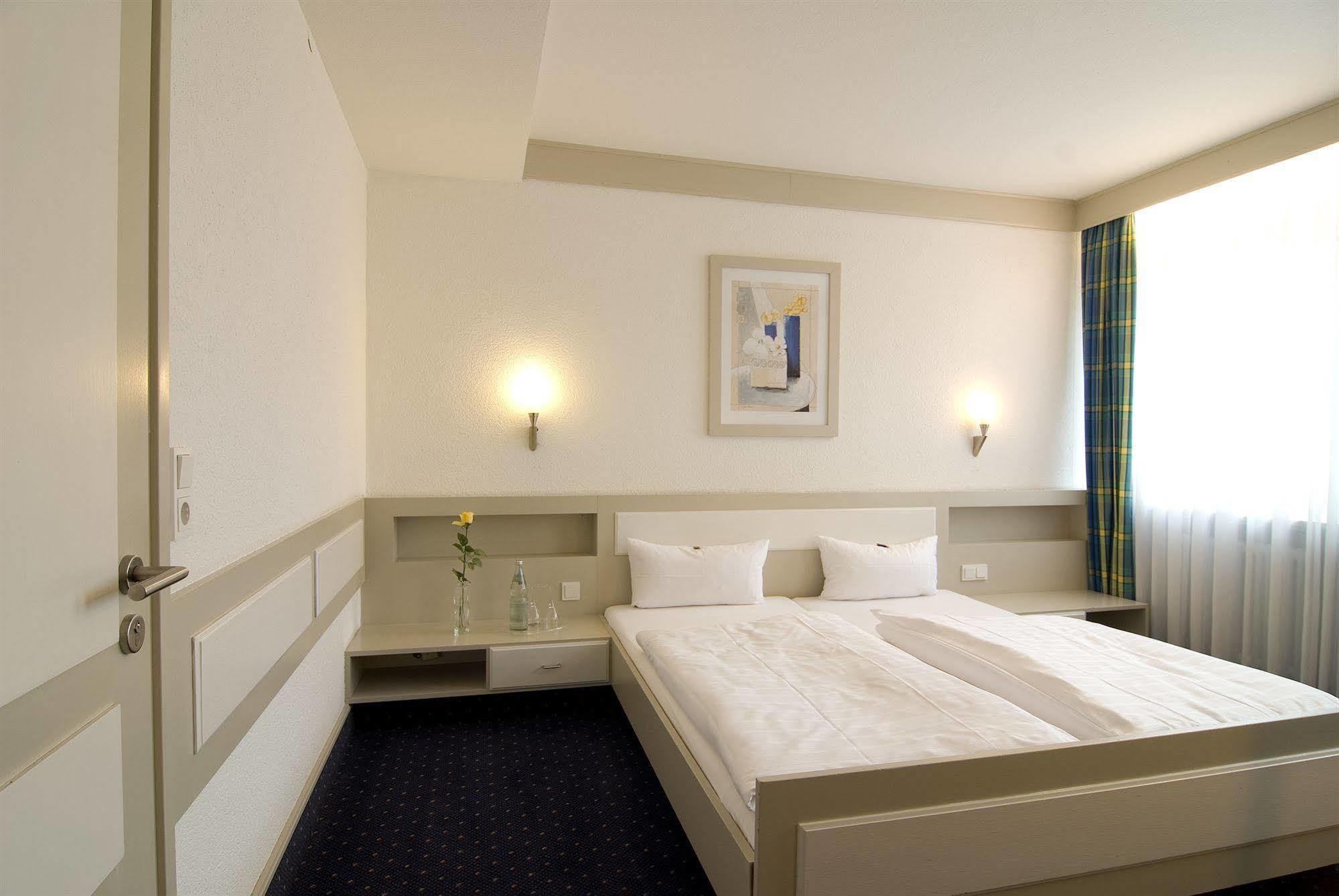 Hotel Kempf Dirmstein Екстер'єр фото